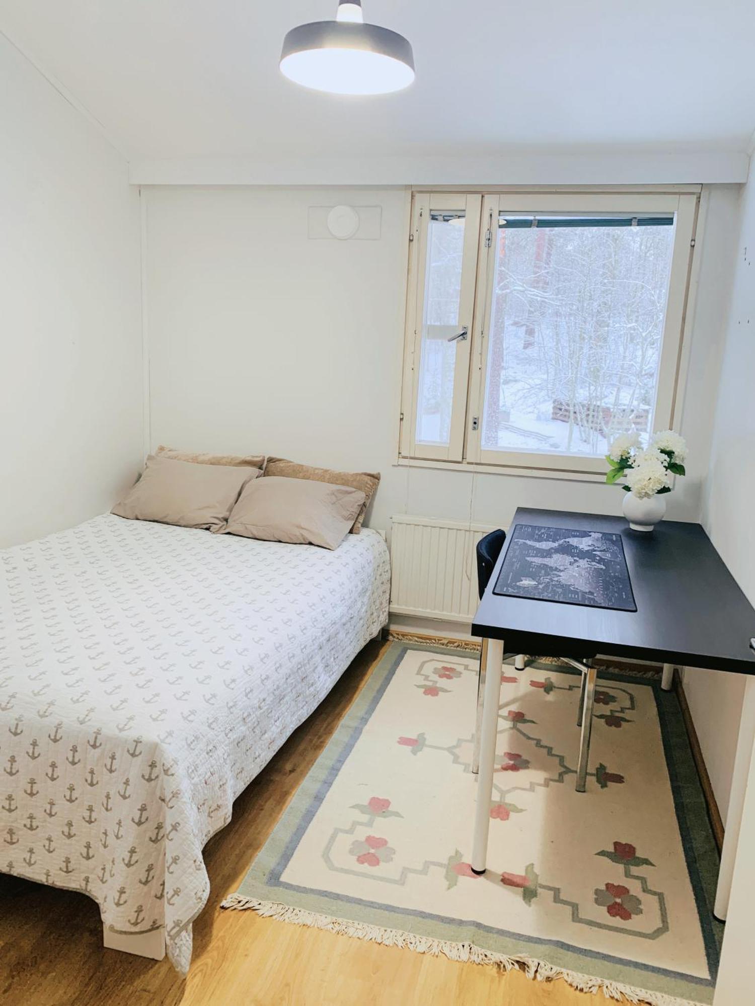 Private Rooms Near Metro, Free Parking,Direct Bus From Airport Helsínquia Exterior foto